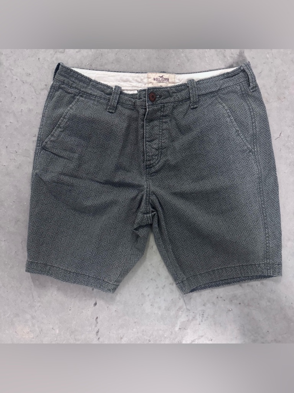 Hollister Men's Chino Shorts Size 36 Grey Geometric Pattern Flat Front Chino